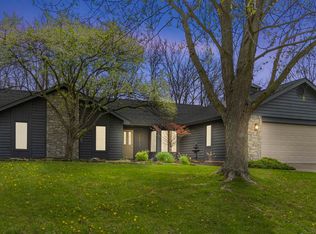 10426 Oak Trail Rd, Fort Wayne, IN 46845