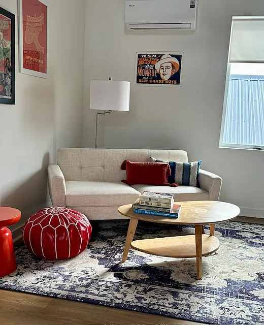 Studio, 3000 sqft, $900 — Photo 2