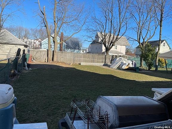 3rd image of 72 Mount Ave