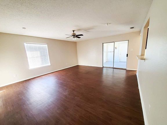 5th image of 10739 Linda Cir