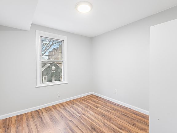 3rd image of 72 McAdoo Ave #2