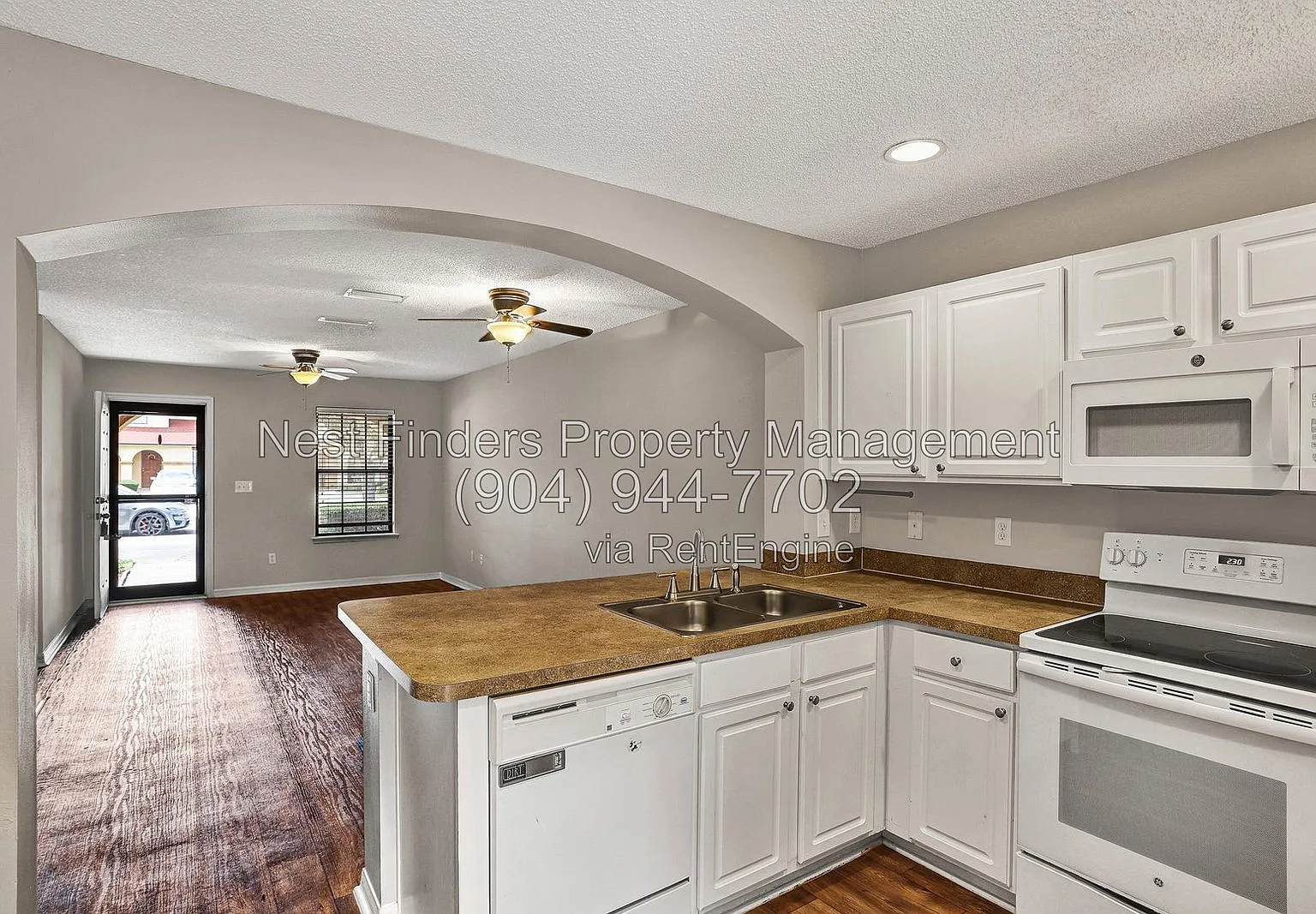 3 bed, 2.0 bath, 1260 sqft, $1,825 — Photo 3