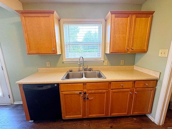 5th image of 3021 Peebleshire Ln