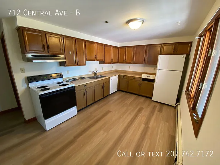 712 Central Ave #B — Photo 5