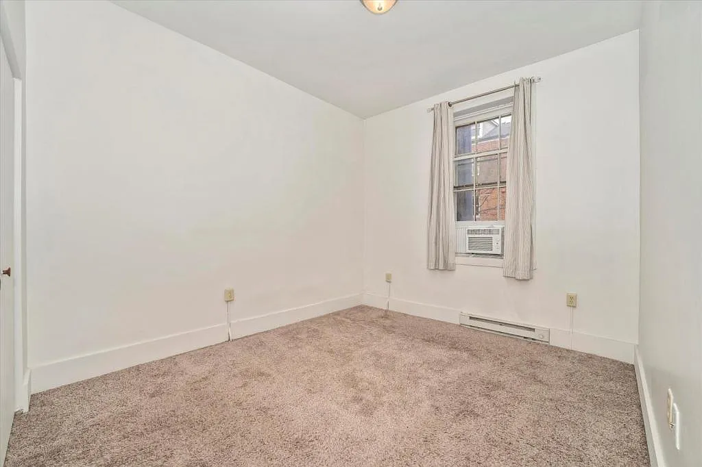 201 S Market St Frederick MD 21701 (Unit 1 Room B) — Photo 4