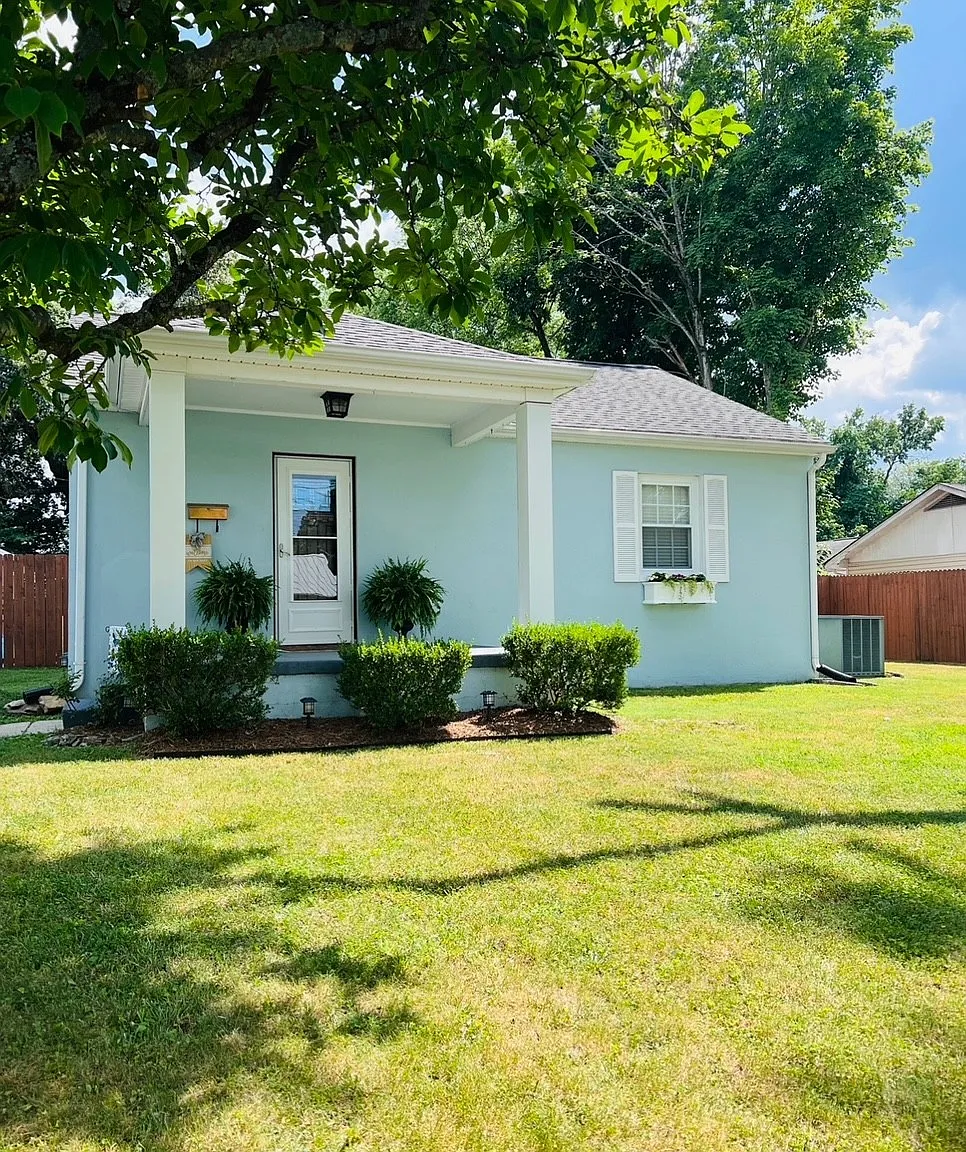2 bed, 859 sqft, $1,500 — Photo 2
