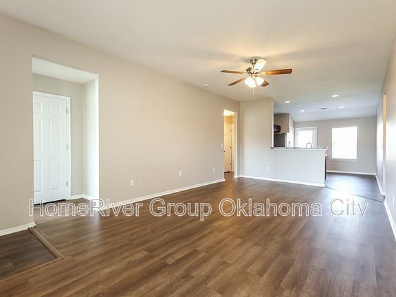 4th image of 3513 SE 94th St