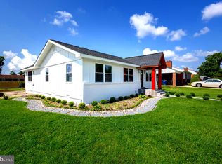 1101 Linden St, Woodbridge, VA 22191