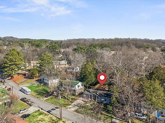 5th image of 3112 Delia Ln NW