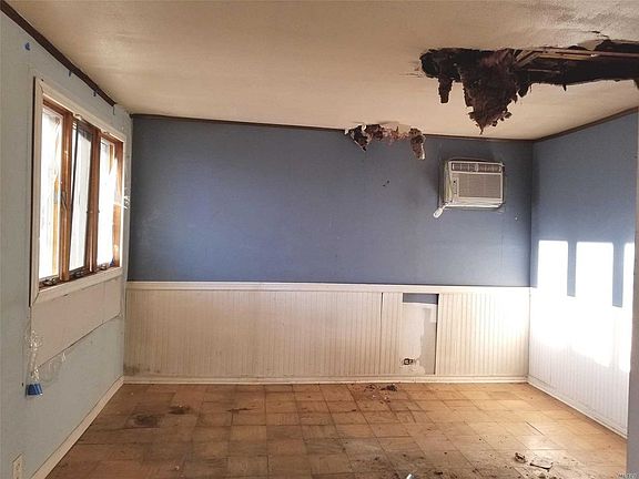 2nd image of 186 Lafayette St