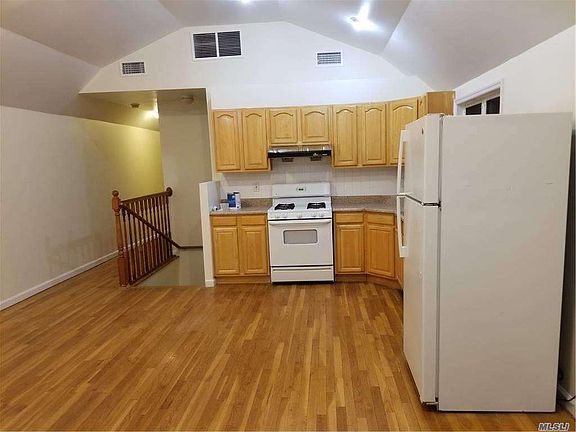 4th image of 149-28 22nd Ave Floor 2