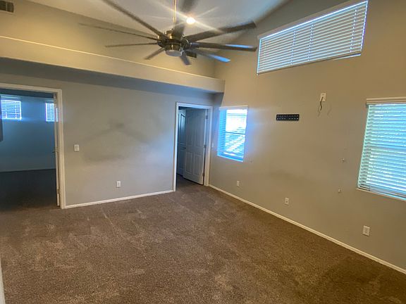 4th image of 2913 E Coralbell Ave
