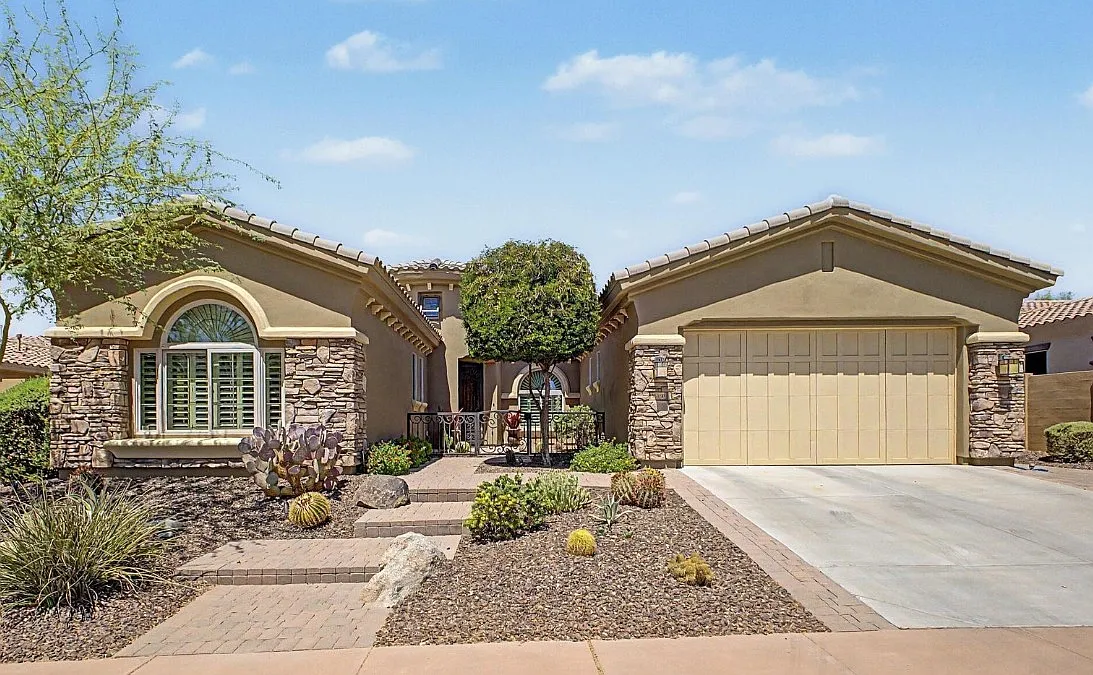 4 bed, 3119 sqft, $4,600 — Photo 1