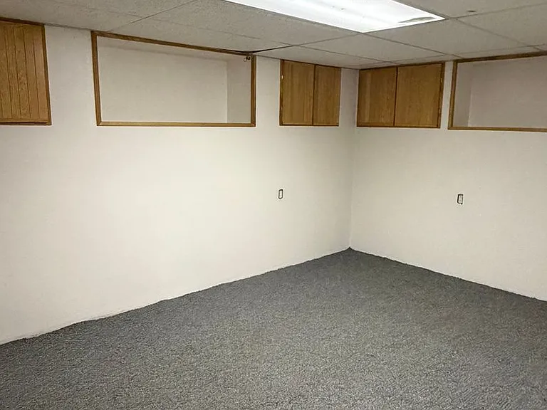 2636 Hickory Dr — Photo 22