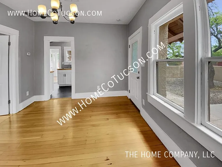 1401 N Camilla Blvd — Photo 7