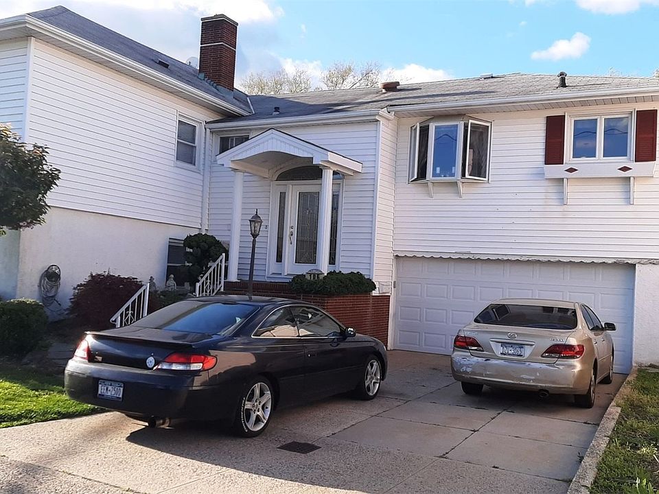 1st image of 106 Island Pkwy