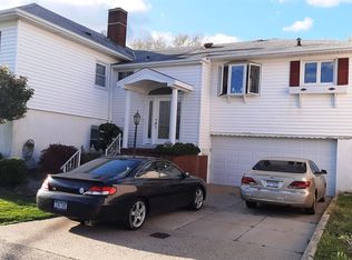 106 Island Pkwy, Island Park, NY 11558