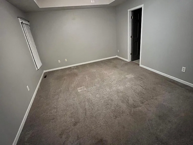 4595 S Park Ave — Photo 14
