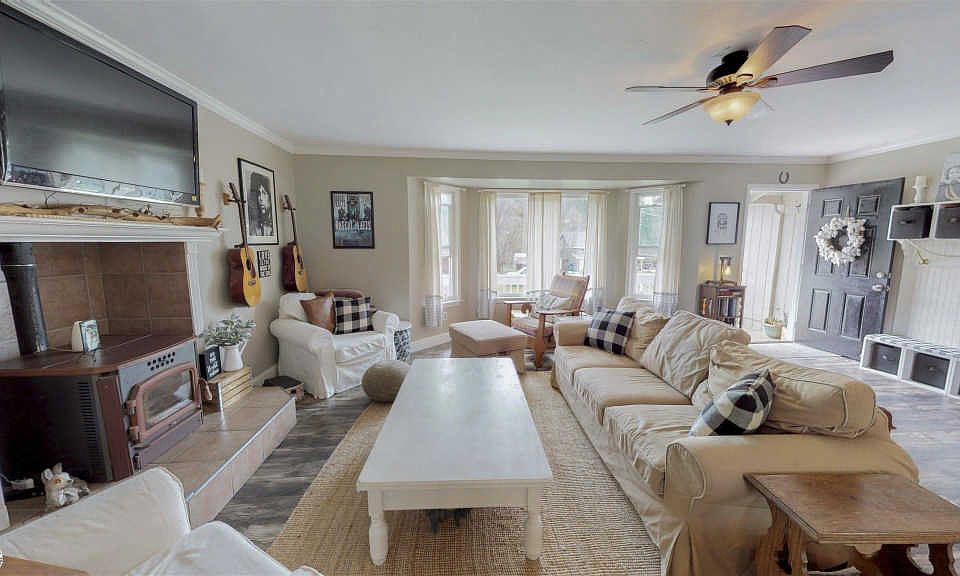 1st image of 17348 Livermore Ct