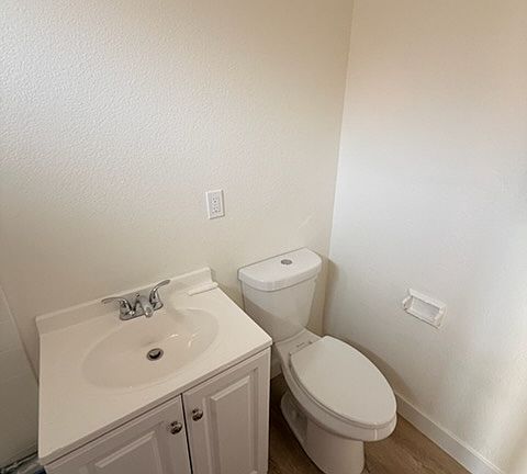 4th image of 1615 Cherry Ave APT 4