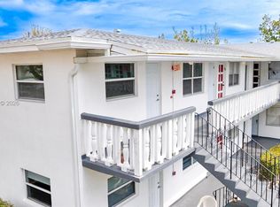 Pell Manor Condominium 3, Hollywood, FL 33020