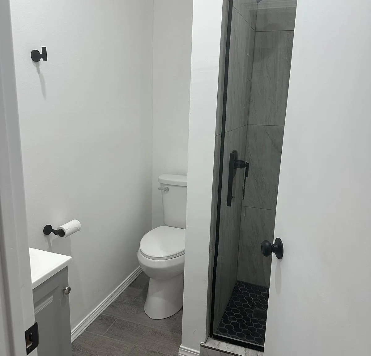 1 bed, $1,400 — Photo 2