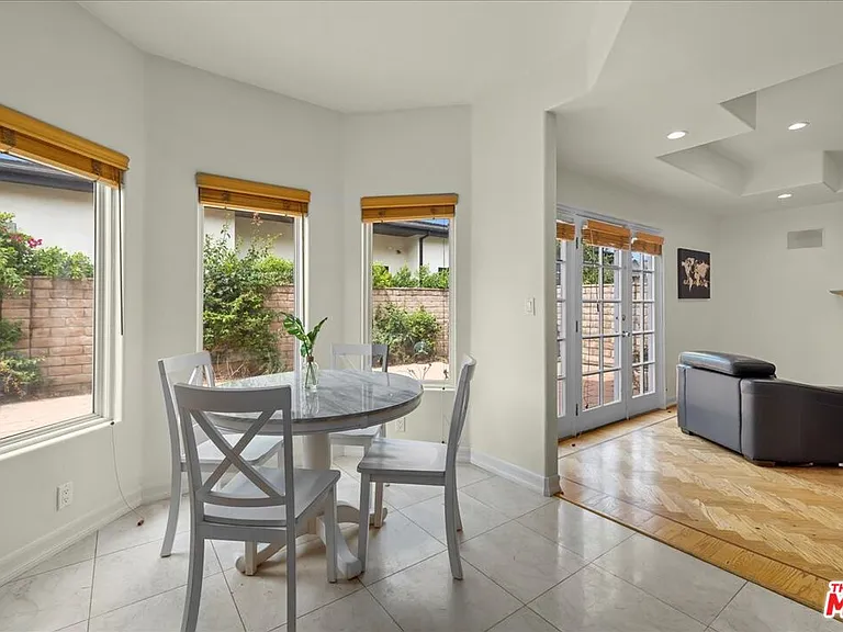5029 Lemona Ave — Photo 23