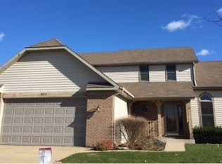 611 Ridgewood Dr, Antioch, IL 60002