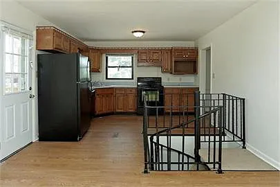 353 Boiling Springs Dr — Photo 9