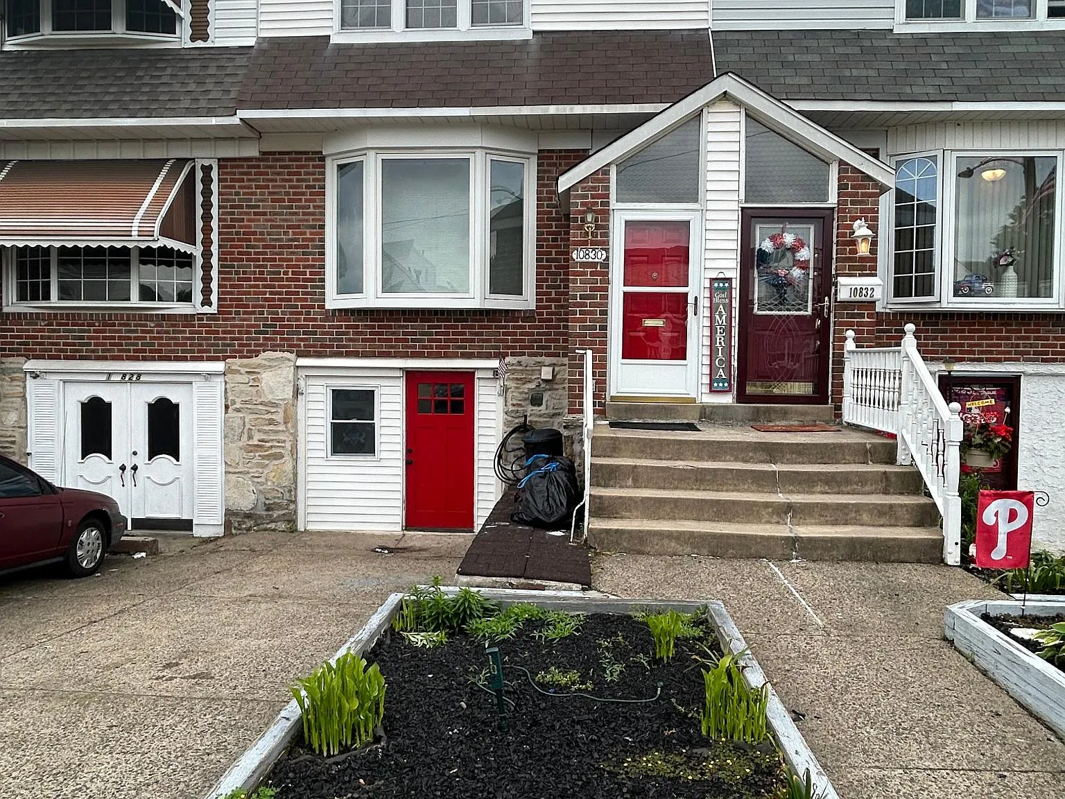 3 bed, 2049 sqft, $2,500 — Photo 1