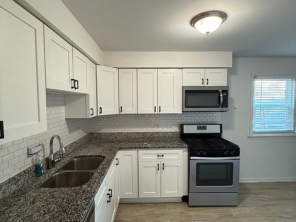 5th image of 5758 W Lawrence Ave #11