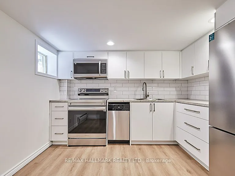 181 Ferris Rd #BASEMENT — Photo 8