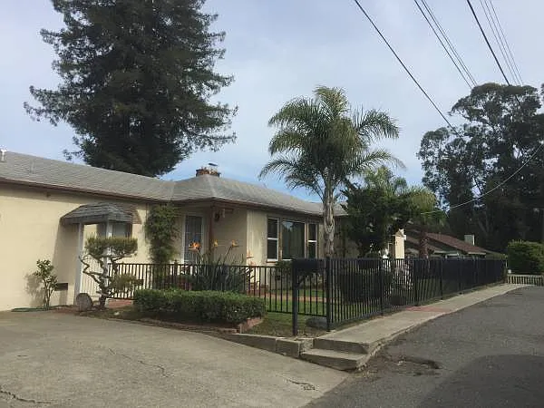 25386 Uvas Ct — Photo 23