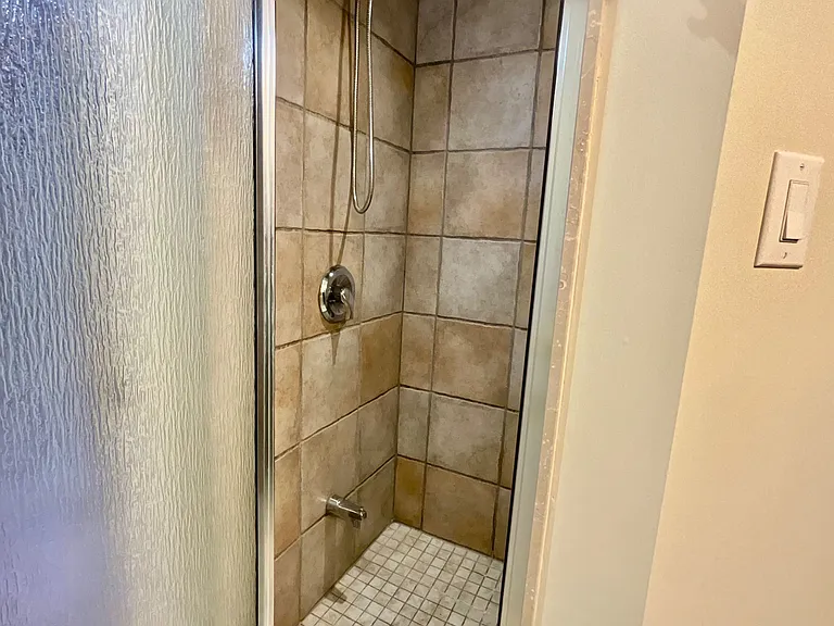 45 Emmeloord Cres — Photo 36
