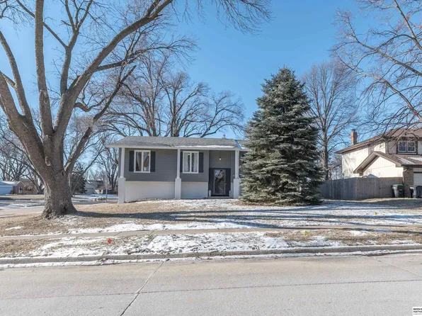 13593 Walnut St, Omaha, NE 68144