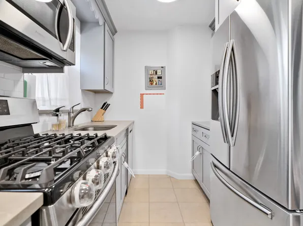 144-37 Grand Central Pkwy APT 74F, Jamaica, NY 11435
