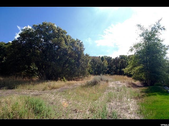 1st image of 650 S Mountain View Cir