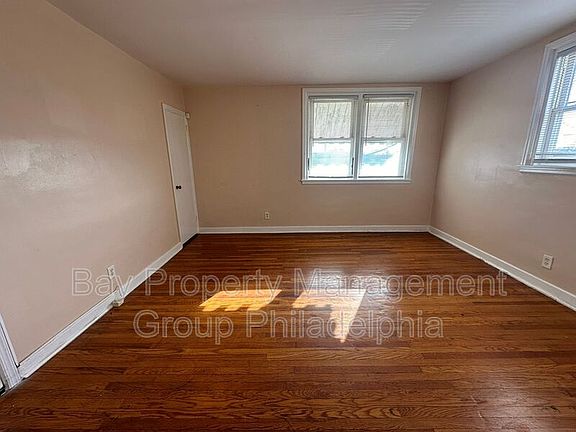 4th image of 517 E Tabor Road # Fl 2nd