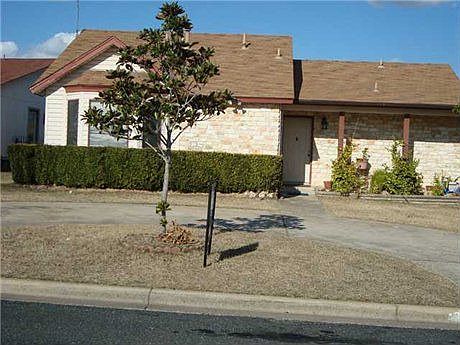 1st image of 306 Hickok Ct