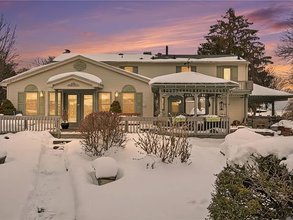 2nd image of 131 Edgemere Dr