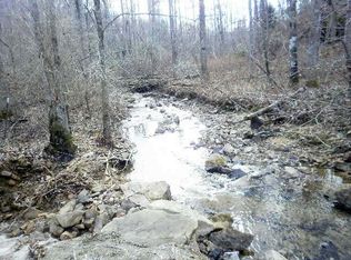 1099 Wolf Creek Dr, Crossville, TN 38571