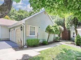 14 Birdseye Cir, Wayne, NJ 07470