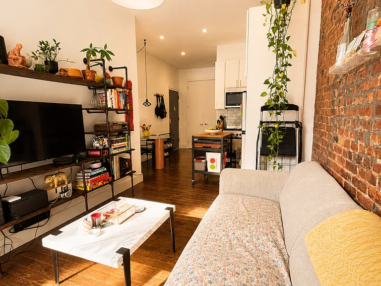 939 Saint Marks Ave #2D — Photo 2