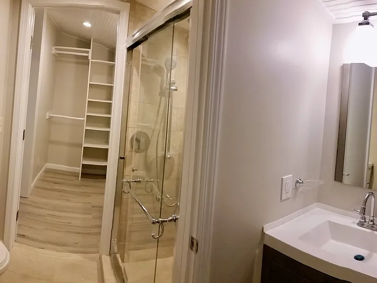 60 Peachtree Hills Ave NE — Photo 13
