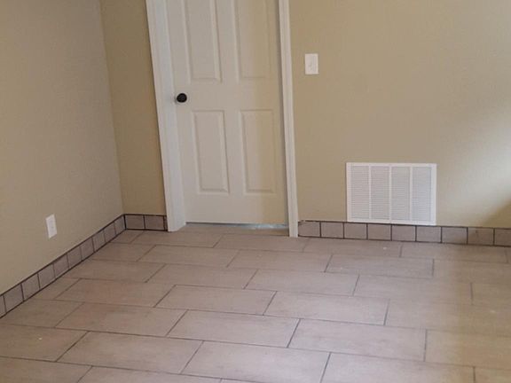 3rd image of 14701 E 2nd St #2