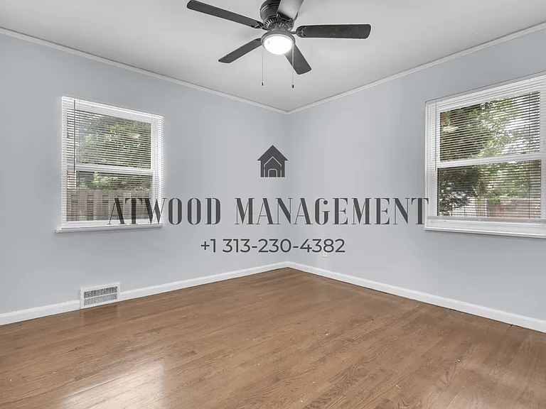 9755 Wayburn St — Photo 8