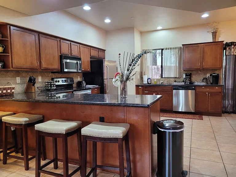45 N Canyon Diablo Rd #M — Photo 10