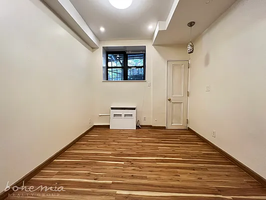 Rented by Bohemia Realty Group | media 27