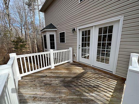 3rd image of 223 E Lockett Creek Blvd