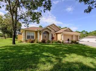 10464 Calico Warbler Ave, Weeki Wachee, FL 34613